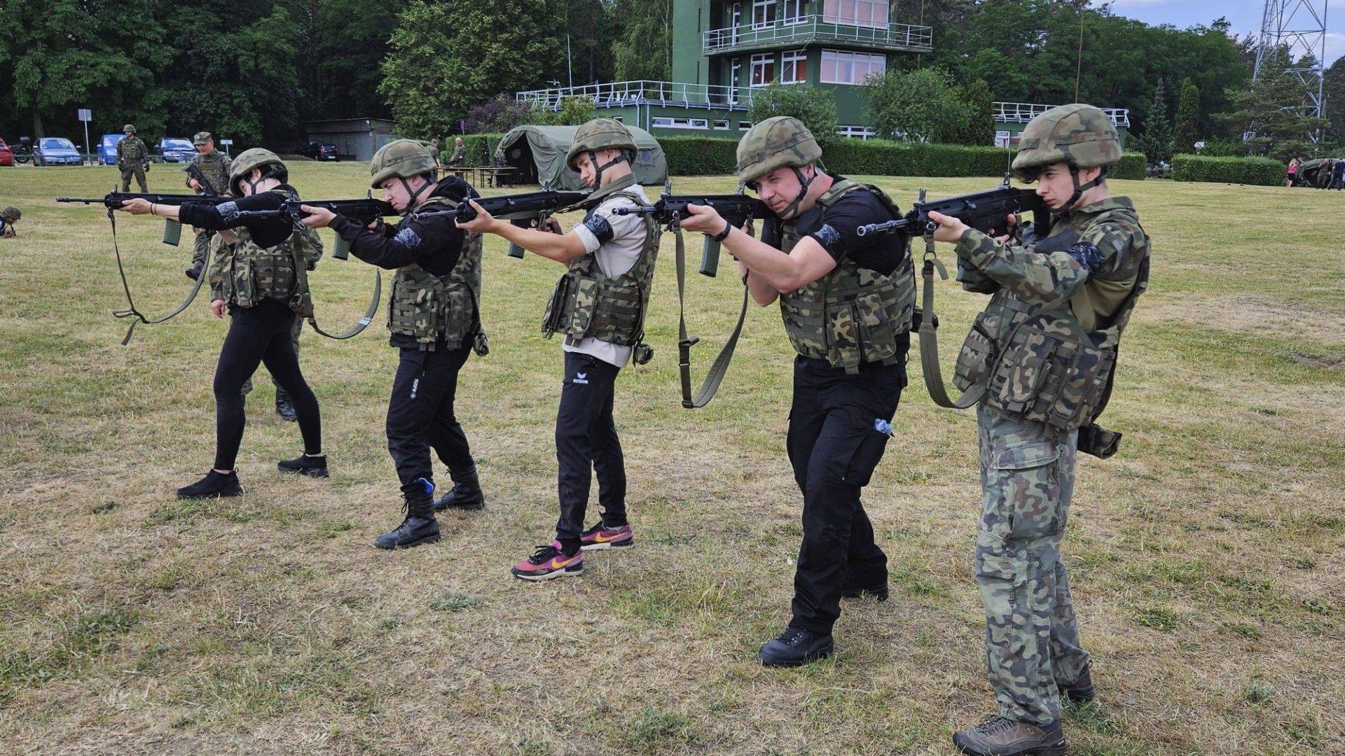 Wielkopolscy Terytorialsi Trenuj Polak W Defence