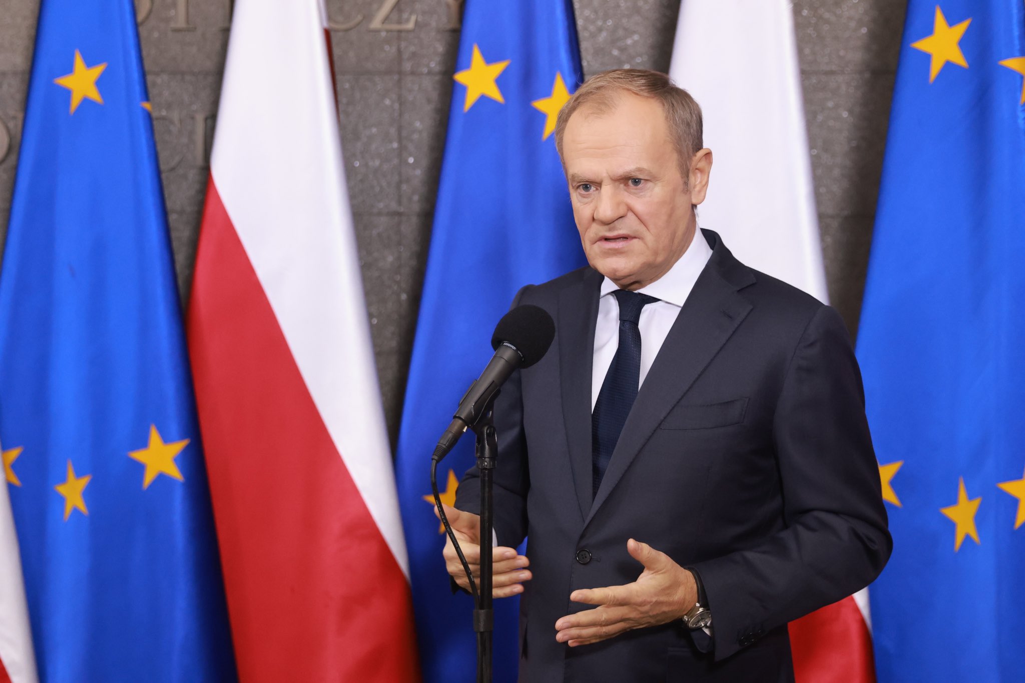 Tusk nie przewidujemy wysłania wojsk na Ukrainę Defence24