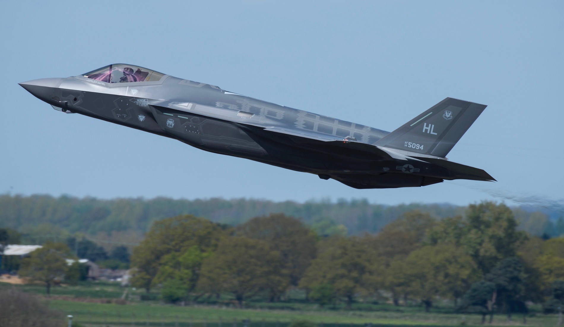 Przetarg na flary dla polskich F-35 unieważniony — nie wpłynęła żadna oferta