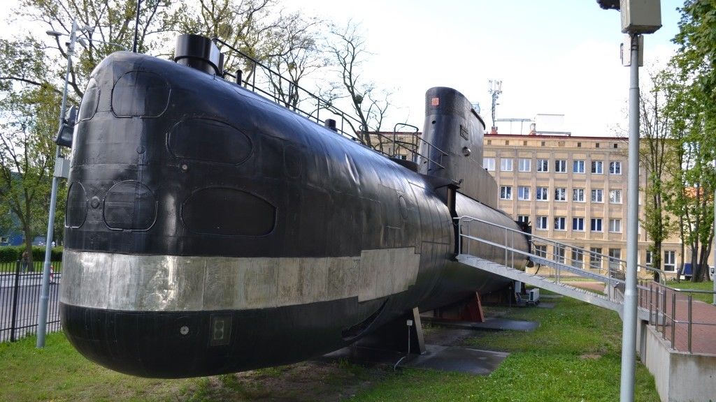 Odwiedzający AMW w Gdyni będą mogli zwiedzić m.in. symulator umieszczony w postawionym na ladzie okręcie podwodnym typu Kobben – fot. M.Dura