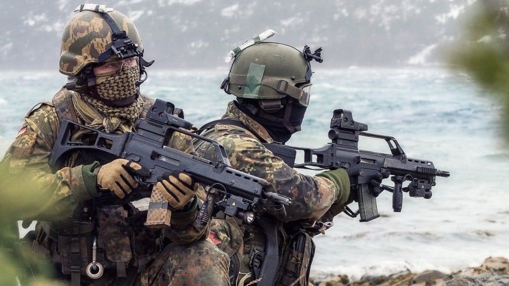 Karabiny i karabinki G36 są podstawowym uzbrojeniem niemieckiej armii - fot. Bundeswehr