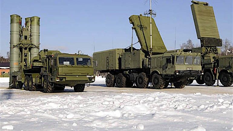 Elementy przeciwlotniczego zestawu S-400. Fot. Ministerstwo Obrony Federacji Rosyjskiej