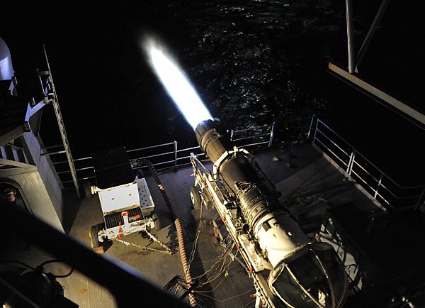 Amerykanie dostarczą Indiom 99 silników F414 - fot. US Navy