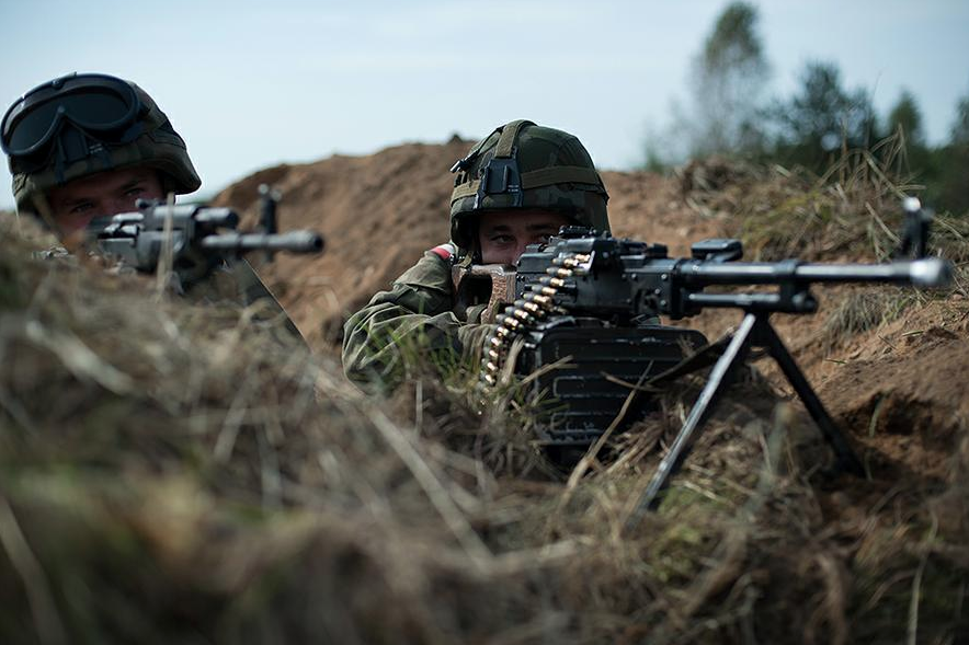 Polscy żołnierze będą szkolić ukraińskich instruktorów. Na zdjęciu ćwiczenia 17 Wielkopolskiej Brygady Zmechanizowanej. Fot. chor. S.Kinasiewicz/Combat Camera DO SZ