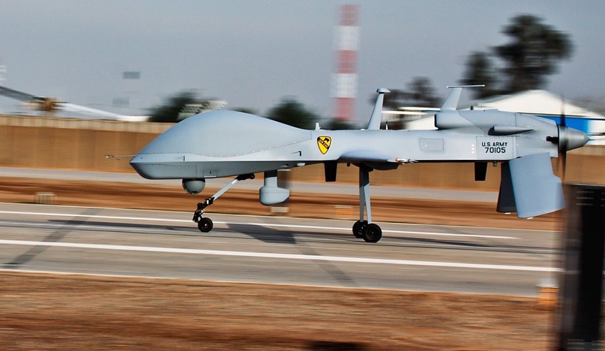 Grey eagles. General Atomics mq-1c Grey Eagle. Mq-1c Gray Eagle беспилотник. БПЛА mq-1c Gray Eagle. Mq-1c Gray Eagle / США.