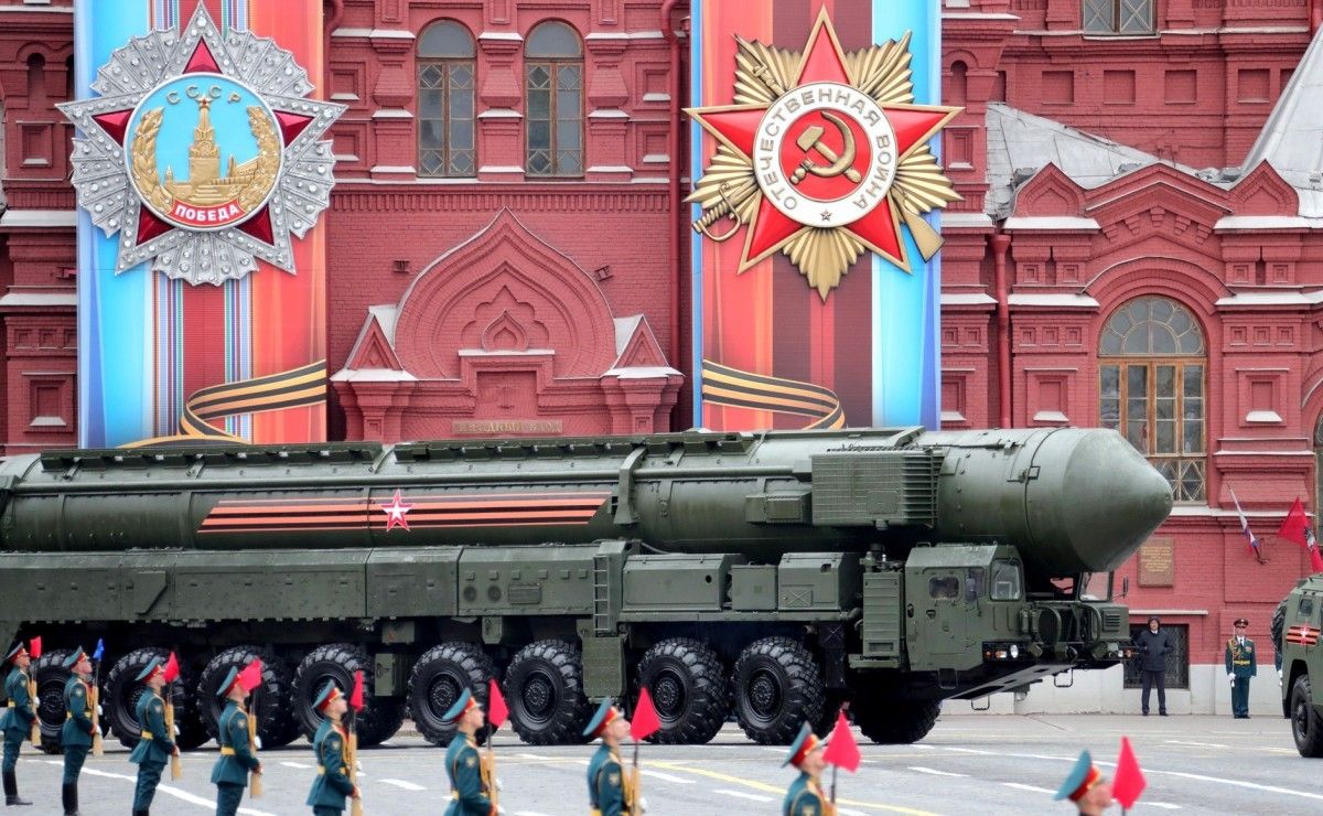 Samobieżna wyrzutnia rakiety balistycznej 15Ż55M systemu 15P157M „Jars”. Fot. kremlin.ru