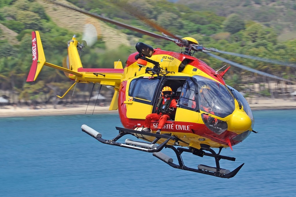 <p>Wielozadaniowy śmigłowiec EC145, popularna maszyna wśród służb porządku publicznego na całym świecie - fot. Eurocopter</p>