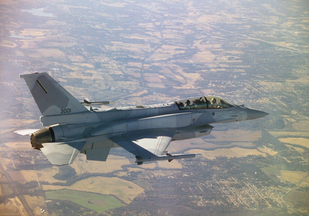 Oman stanie się drugim użytkownikiem zaawansowanej odmiany F-16E/F Block 60 - fot. Lockheed Martin