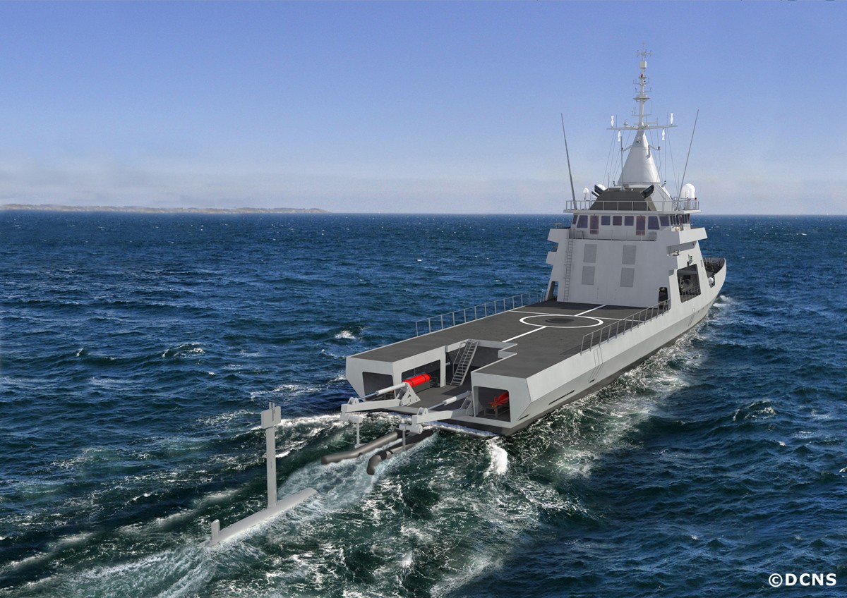 Gowind MCM w trakcie wodowania SeaKeepera. Duża powierzchnia pokładu rufowego i lądowiska pozwala na łatwe ich zagospodarowanie do celów walki przeciwminowej - fot. DCNS