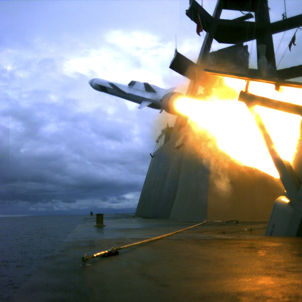 Kierowane pociski rakietowe NSM mają szanse stać się uzbrojeniem malezyjskich korwet typu Kedah - fot. Marynarka Wojenna Królestwa Norwegii
