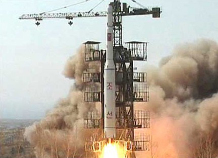 Kwietniowe wystrzelenie rakiety Unha-3 - fot. satnews.com
