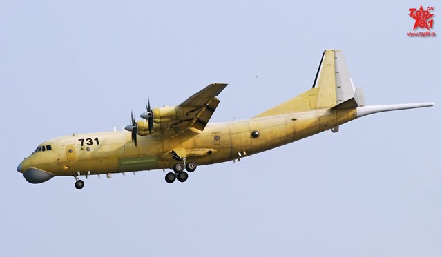 Y-8FQ uchwycony w czasie lotu - fot. Internet
