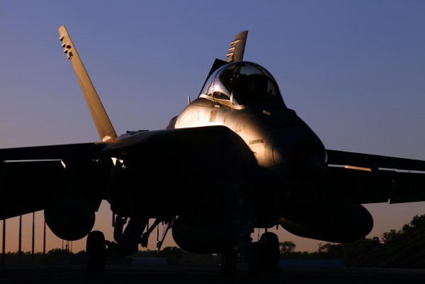 Opóźnienia programu F-35A Lightning II spowodują potrzebę zakupu kolejnej partii Super Hornetów - fot. Ministerstwo Obrony Australii