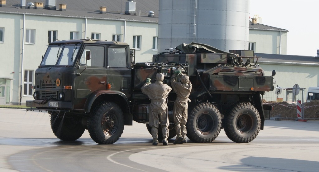 Wojsko jest zainteresowane nowymi pojazdami likwidacji skażeń - fot. Łukasz Pacholski