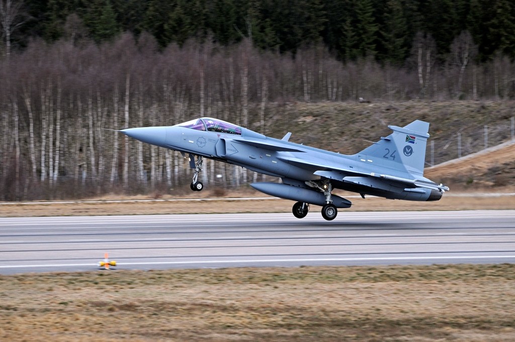 Samoloty JAS-39C/D Gripen należące do RPA (częściowo) zostaną uziemione – fot. Saab