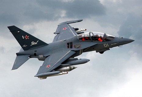 Rosja ostrzega przed dozbrajaniem rebeliantów. Tymczasem na wysyłkę do Syrii czeka, m.in. partia samolotów szkolno-bojowych Jak-130 - fot. rpdefense.over-blog.com