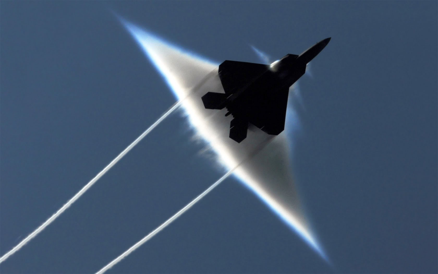 Opracowano nową taktykę działania dla samolotów F-22 Raptor – fot. USAF