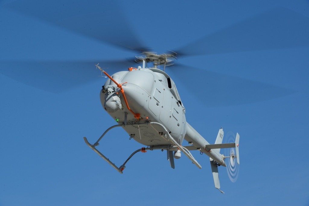 Oblatano drugi egzemplarz dronu MQ-8C Fire Scout, który będzie służył do testowania pełnego wyposażenia pokładowego przewidzianego na ten typ dronów– fot. Northrop Grumman