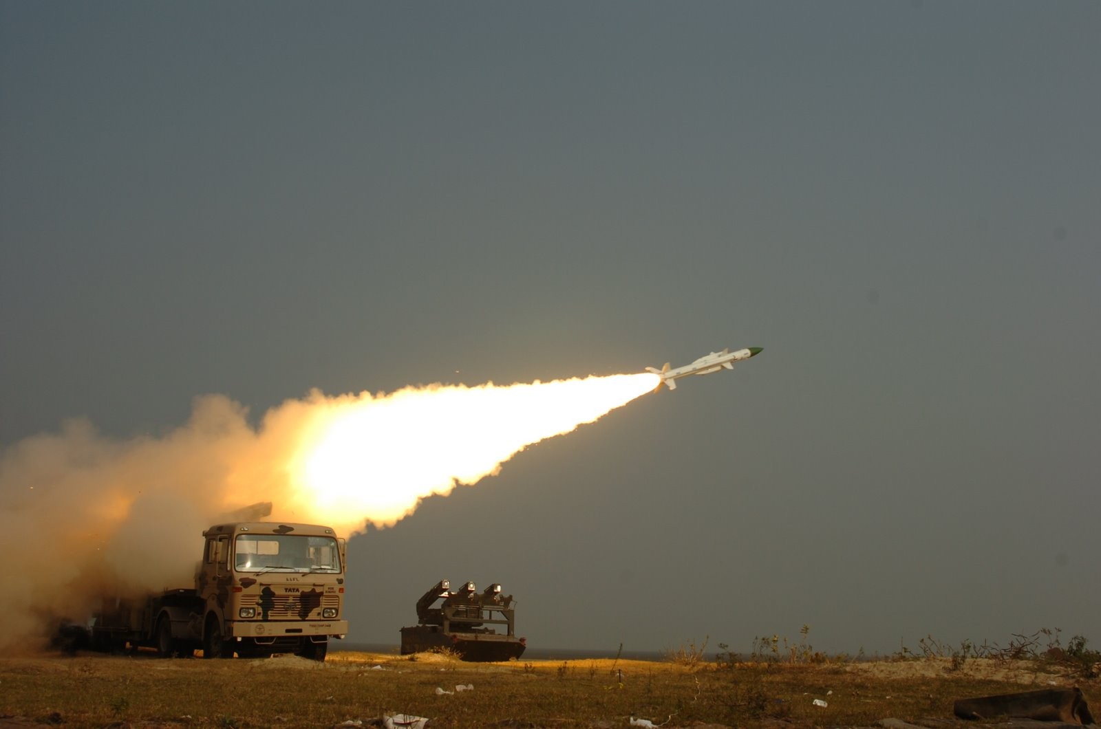 Indie przeprowadziły udane testy rakiety przeciwlotniczej Akash – fot. DRDO