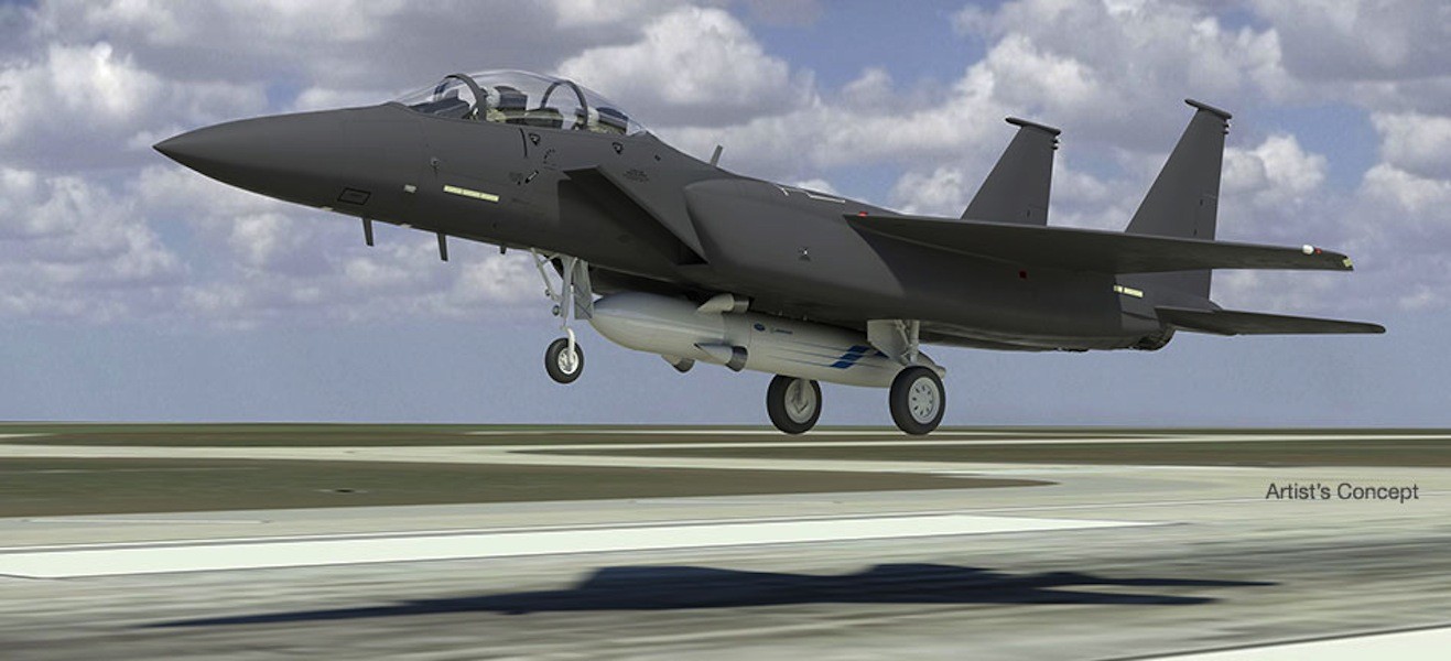 Artystyczna wizja pojazdu ASLV podwieszonego pod samolotem F-15E – fot. Boeing