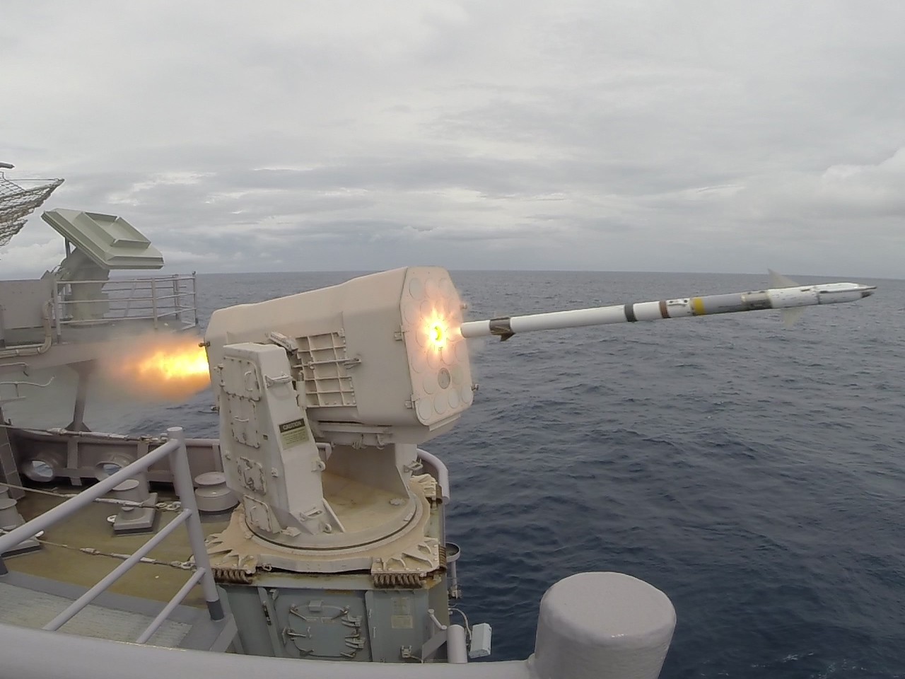 Nowa wersja przeciwlotniczego systemu RAM Block 2 dla US Navy