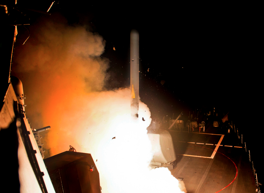 Start rakiety Tomahawk z okrętu US Navy, fot. US Navy
