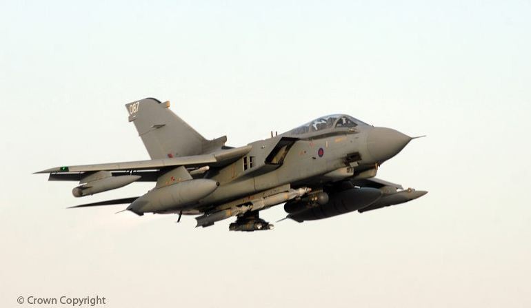 Brytyjski Tornado GR4 nad Afganistanem - fot. Crown Copyright