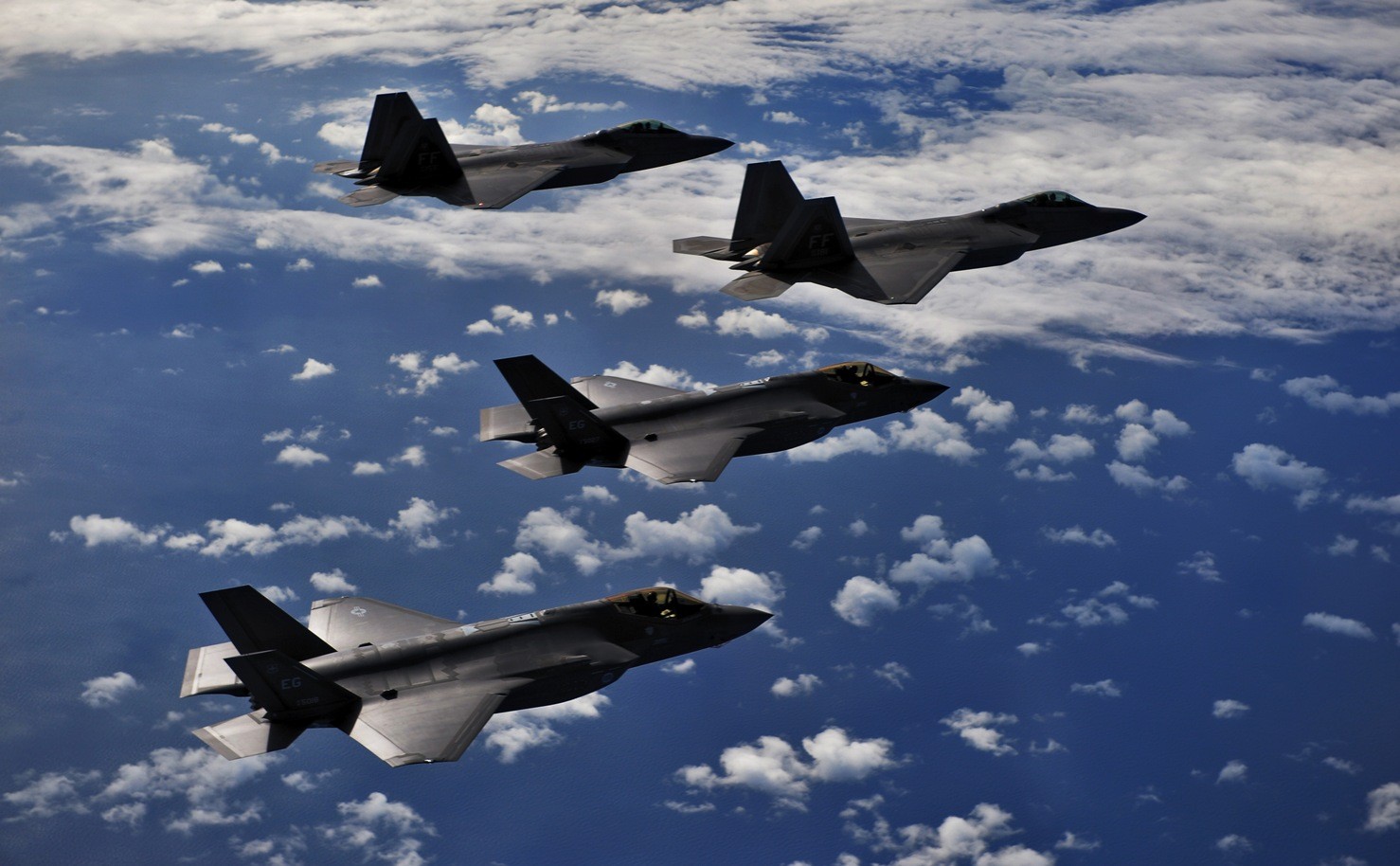 Fot. Master Sgt. Shane A. Cuomo/USAF.