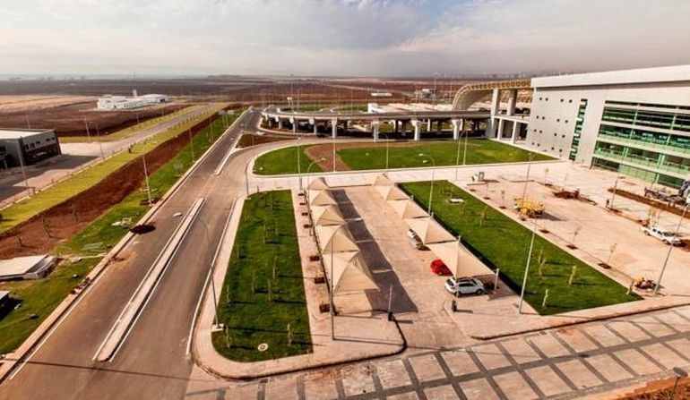 Widok ogólny cywilnego portu lotniczego w Diyarbakir. Fot. www.diyarbakir.dhmi.gov.tr