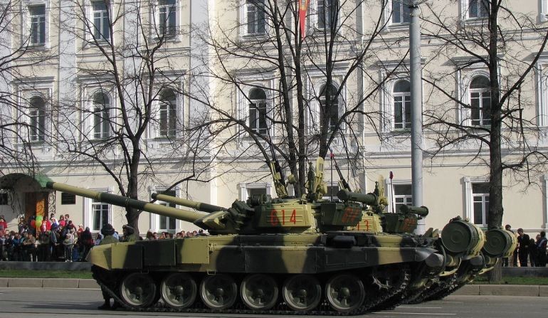 Czołg T-72 armii rosyjskiej, 2009 r. Fot. wikipedia/CC BY-SA 3.0