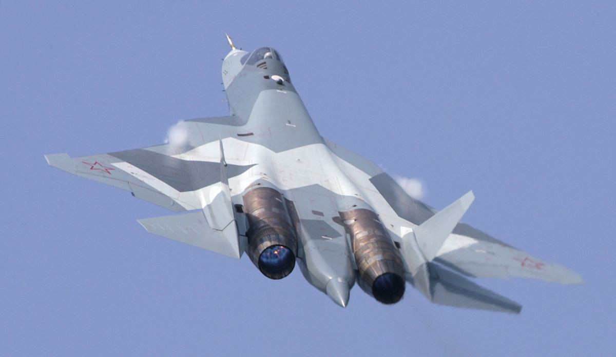 Rosyjski bezpilotowiec bojowy ma szeroko wykorzystywać rozwiązania z myśliwca Suchoj T-50 (PAK-FA) - fot. Suchoj