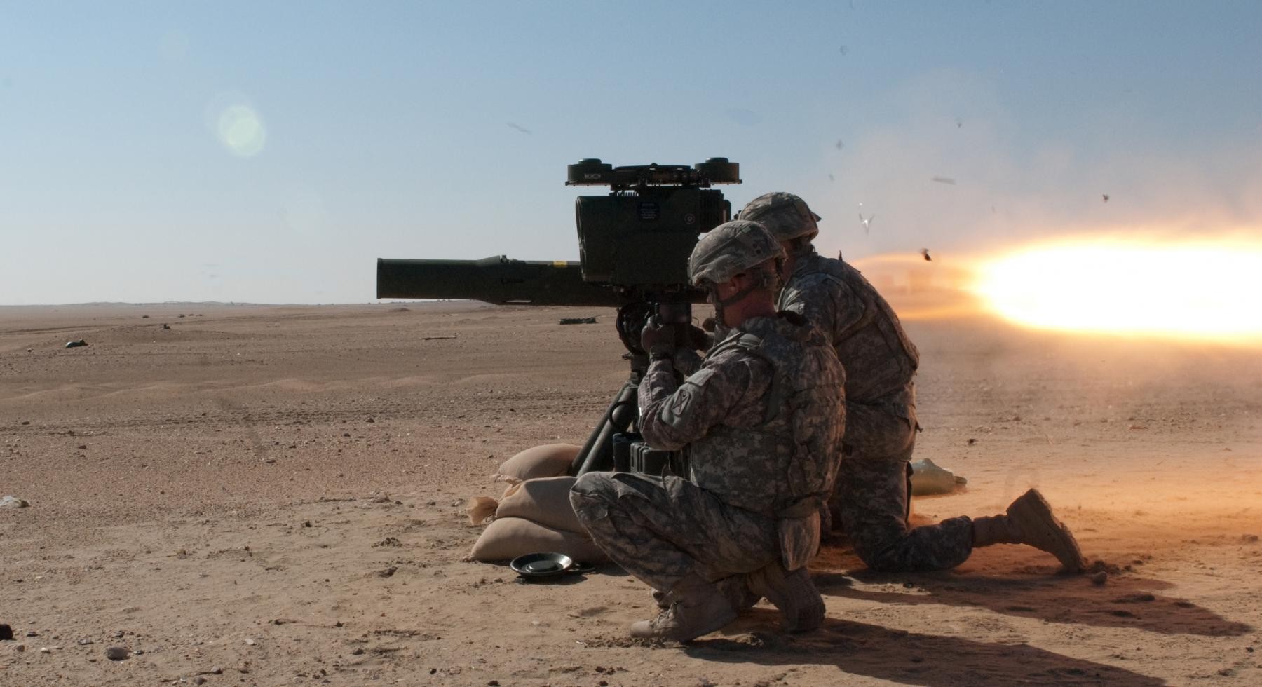Odpalenie pocisku przeciwpancernego TOW. Mają one pozostać na uzbrojeniu US Army nie krócej, niż do 2025 roku. Fot. Sgt. 1st Class Raymond Drumsta/US Army.