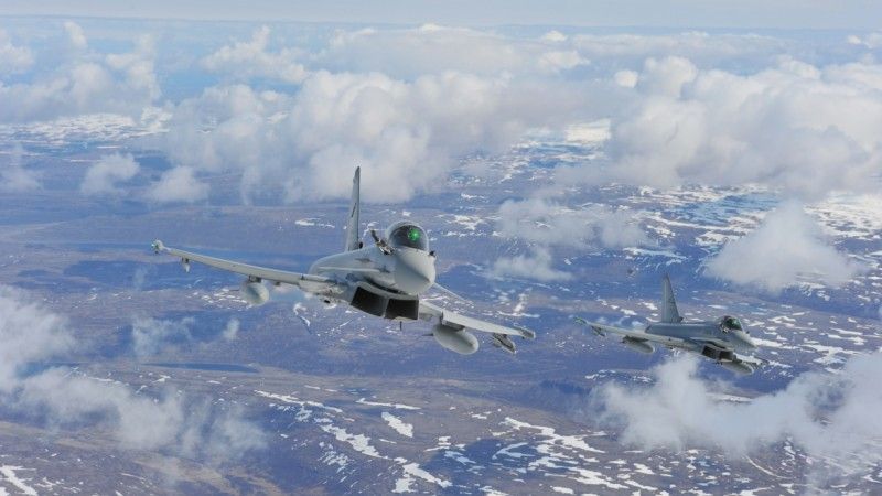 Włoskie myśliwce Eurofighter nad Islandią. Fot. Eurofighter- Aeronautica Militare - Italian Air Force.