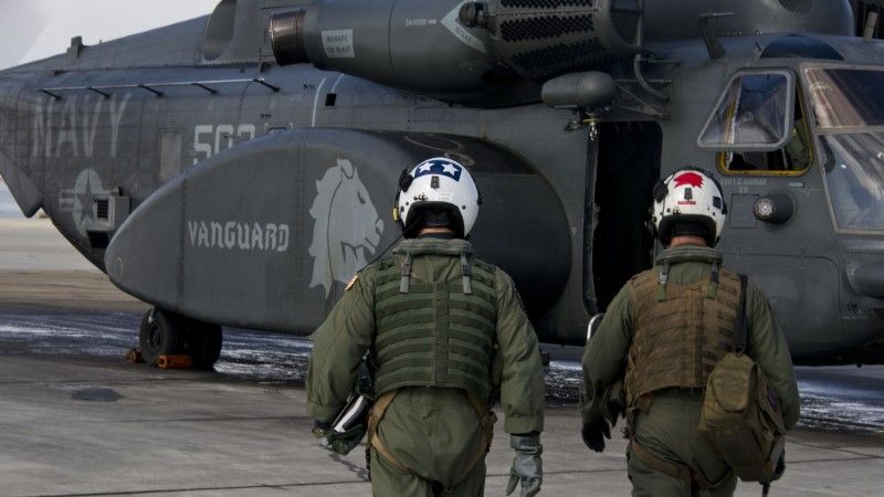Liczba dopuszczonych do lotu śmigłowców MH-53E Sea Dragon w bazie Norfolk nie zabezpiecza nawet szkolenia pilotów – fot. K.F.Johnson/U.S. Navy