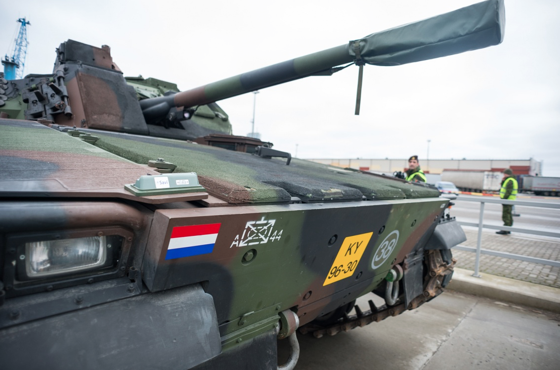 Holenderski generał: Rosja rozumie tylko jeden język: silnych sił zbrojnych