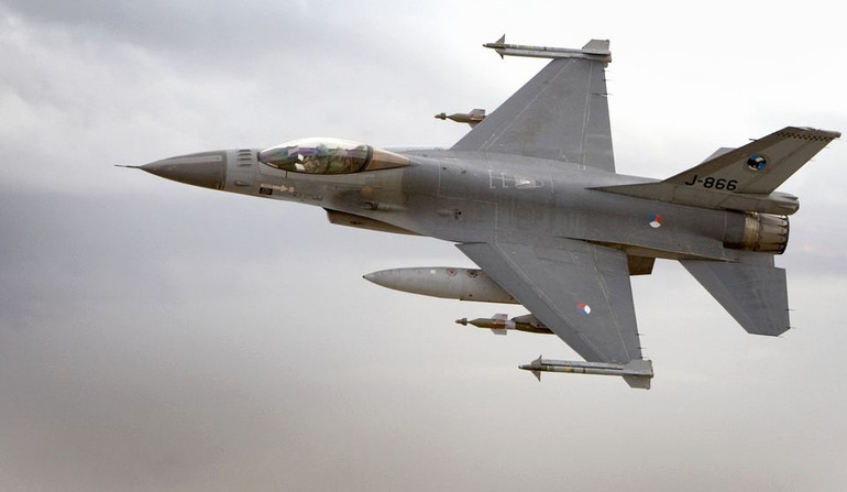 Holandia otwarta na dostawy F-16 Ukrainie? "Zapłacimy za Leopardy"