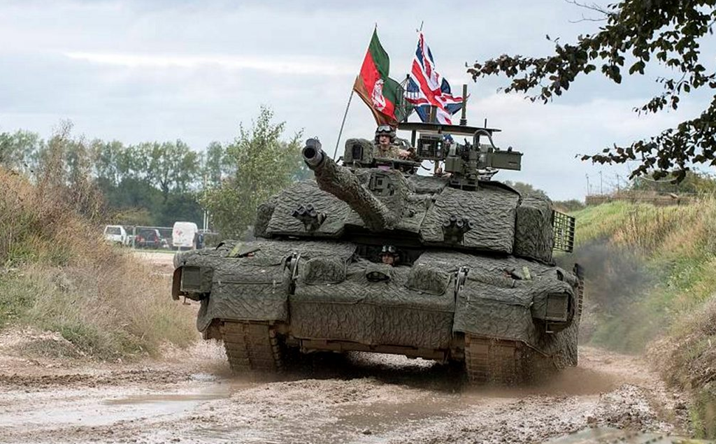 Ukraińscy czołgiści już na szkoleniu z obsługi czołgów Challenger 2