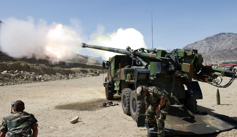 Francja chce sprzedawać broń Armenii