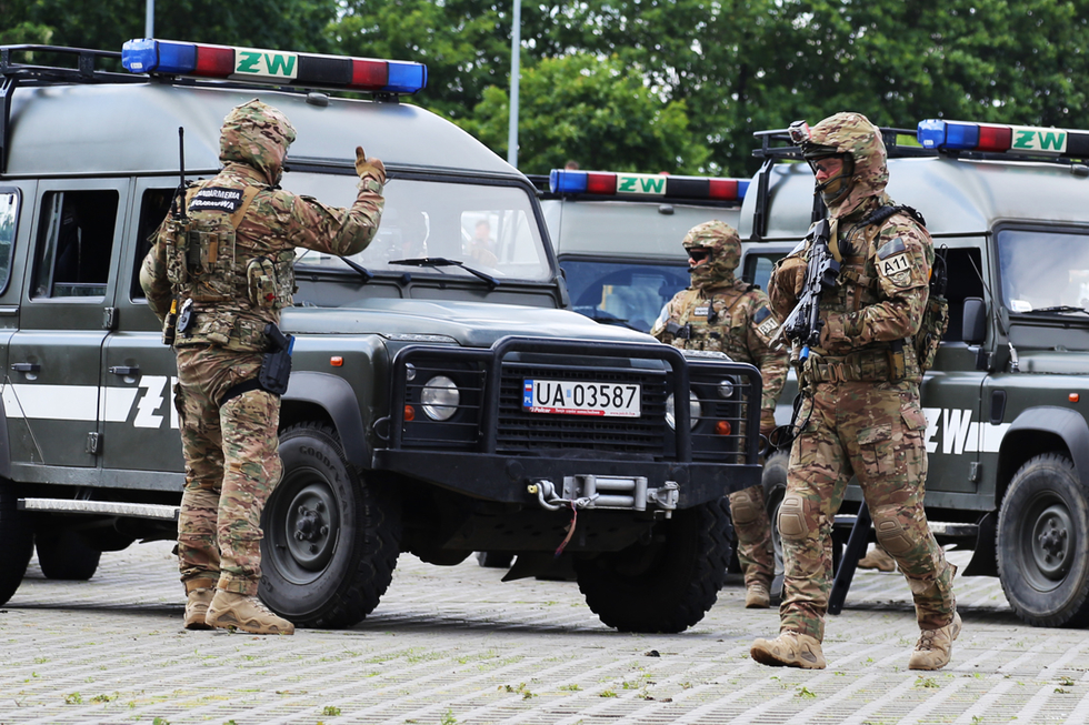 Odpowiadał za wywiad Sztabu Generalnego WP. Został odwołany