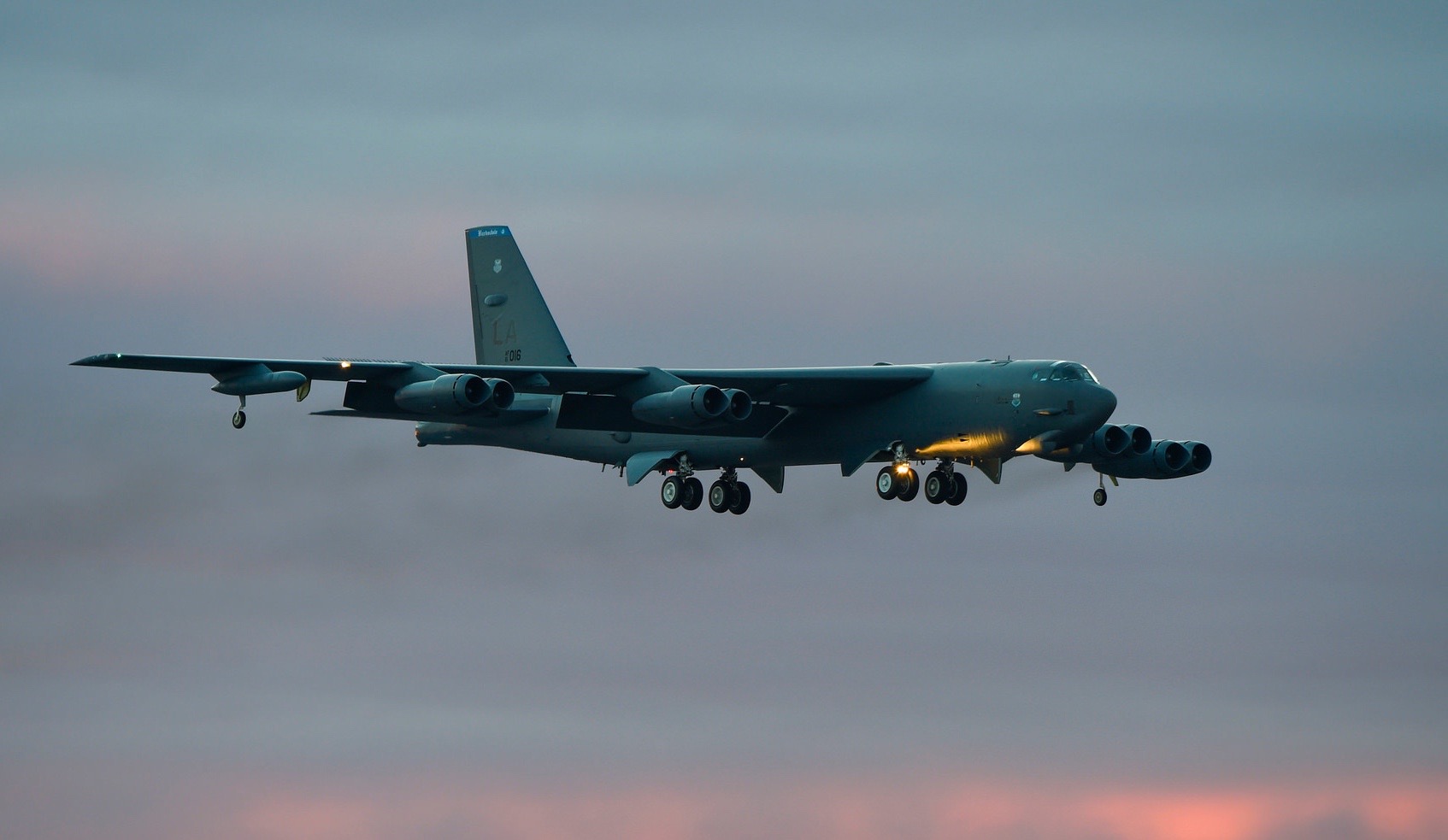 Bombowce B-52 nad południowo-wschodnią Europą