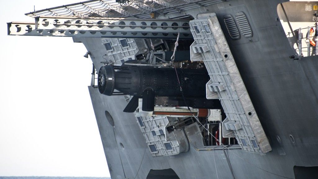 Marynarka kupiła od koncernu Raytheon holowane systemy sonarowe AQS-20 podwieszane pod bezzałogowe pojazdy nawodne AN/WLD-1 – fot. US Navy