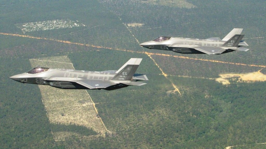 Turcja zamierza pozyskać 100 myśliwców nowej generacji F-35 oraz 100 – 150 samolotów typu TF-X opracowanych przez krajowy przemysł we współpracy z Saabem. Fot. Capt. Ryan Seymour/USAF.