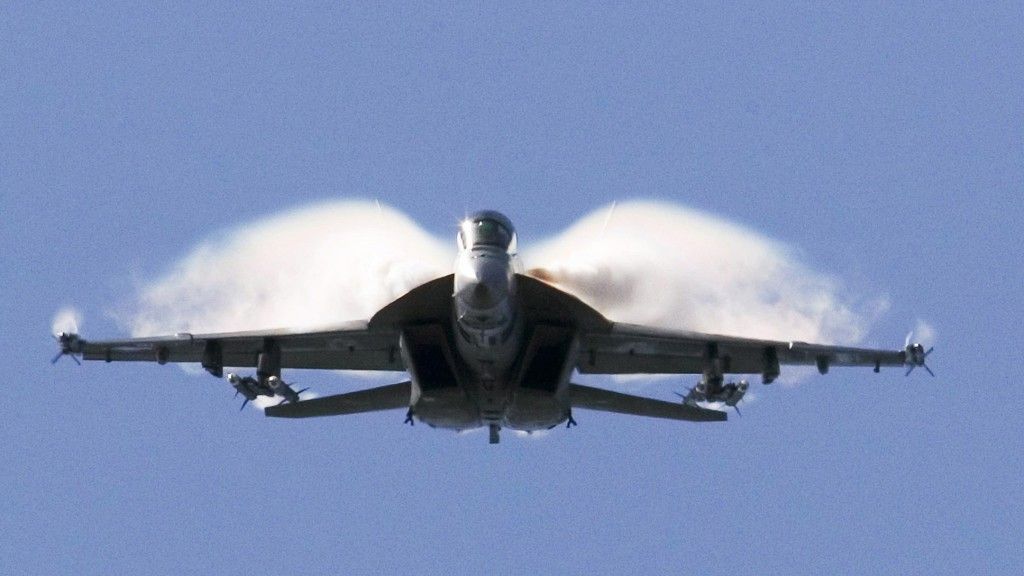 Decyzja o zaprzestaniu produkcji samolotów F/A-18 musi zapaść już w marcu przyszłego roku – fot. US Navy