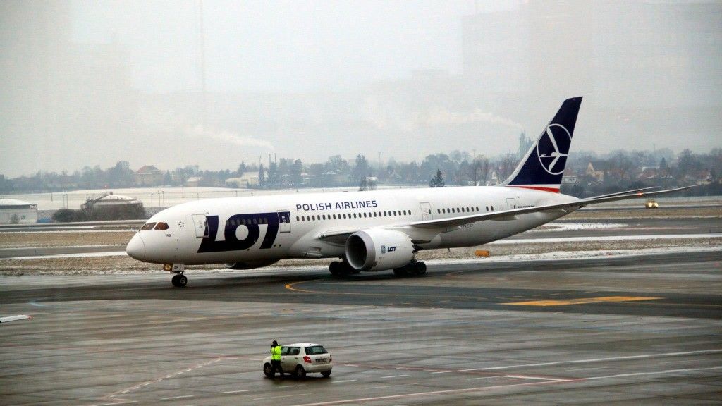Boeing 787-800 Dreamliner w barwach PLL LOT, Fot. Andrzej Hładij/Defence24.pl