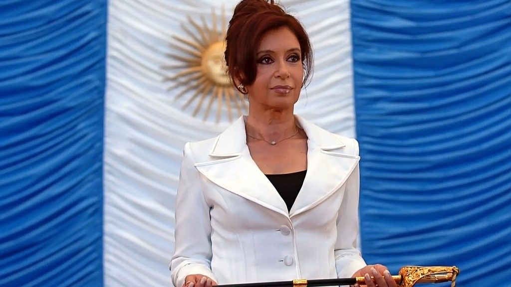 Pani Prezydent Cristine Kirchner postanowiła rozwiązać wywiad, „przewietrzyć” jego siedzibę i utworzyć zupełnie nową agencję. Fot. Wikipedia