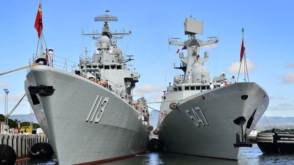 Chińska flota wprowadziła w ubiegłym roku 17 nowych okrętów – najwięcej spośród innych państw na świecie – fot. US Navy