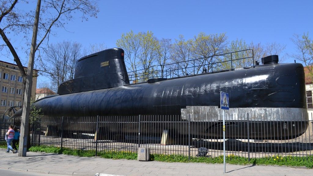 Na Kobbenie stojącym w AMW jednak będzie montowany symulator okrętu podwodnego – fot. M.Dura
