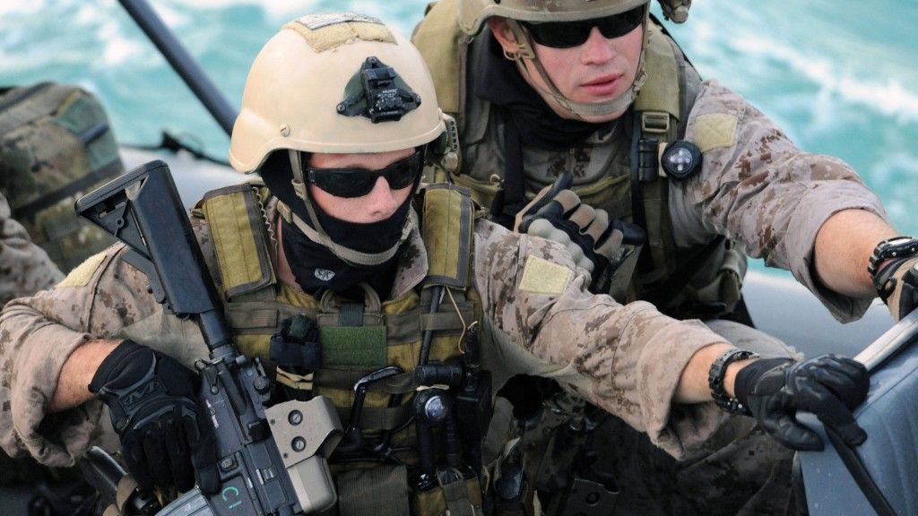 Amerykańscy komandosi Navy SEALs odbili tankowiec z rąk libijskich rebeliantów – fot. US Navy