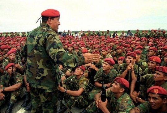 Samolot amerykańskich sił specjalnych nad Karaibami. Czy to sygnał wobec reżimu Maduro?