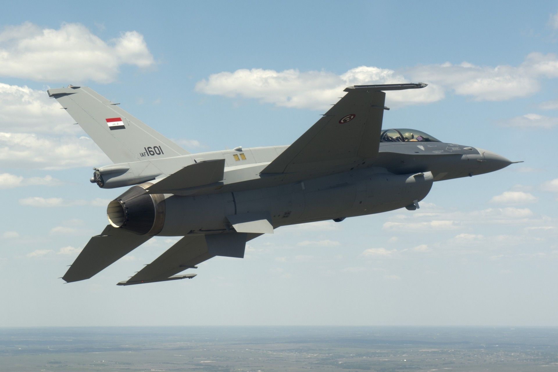 Oblot pierwszego samolotu F-16, przeznaczonego dla irackich sił powietrznych. Fot. Liz Kaszynski/Lockheed Martin.